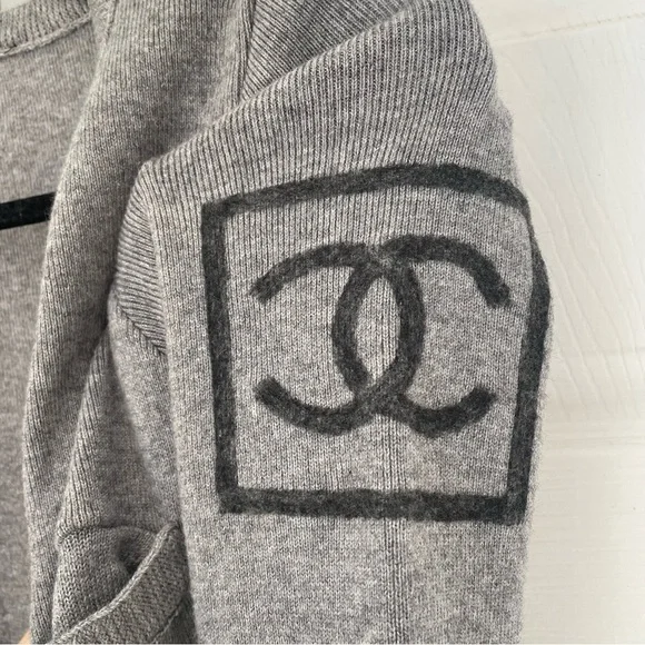 CHANEL 100% Wool Grey Zip Up Logo Sweater Jacket Small - Picture 10 of 10